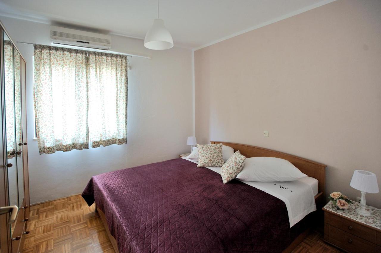 Apartment Vinja Porec - Privat Garden - Whirlpool Esterno foto