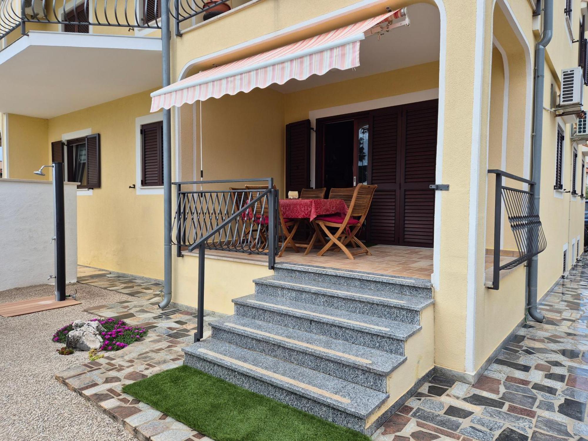 Apartment Vinja Porec - Privat Garden - Whirlpool Esterno foto