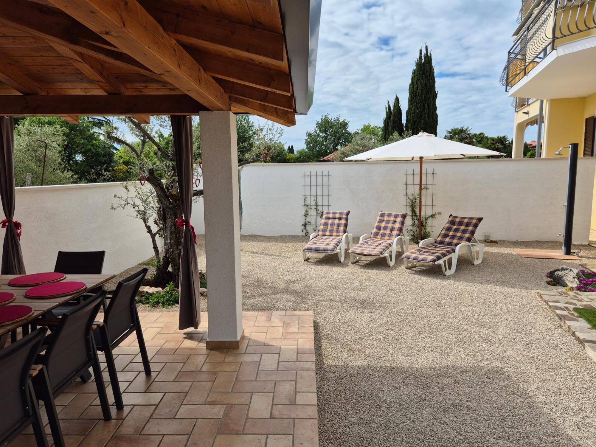 Apartment Vinja Porec - Privat Garden - Whirlpool Esterno foto