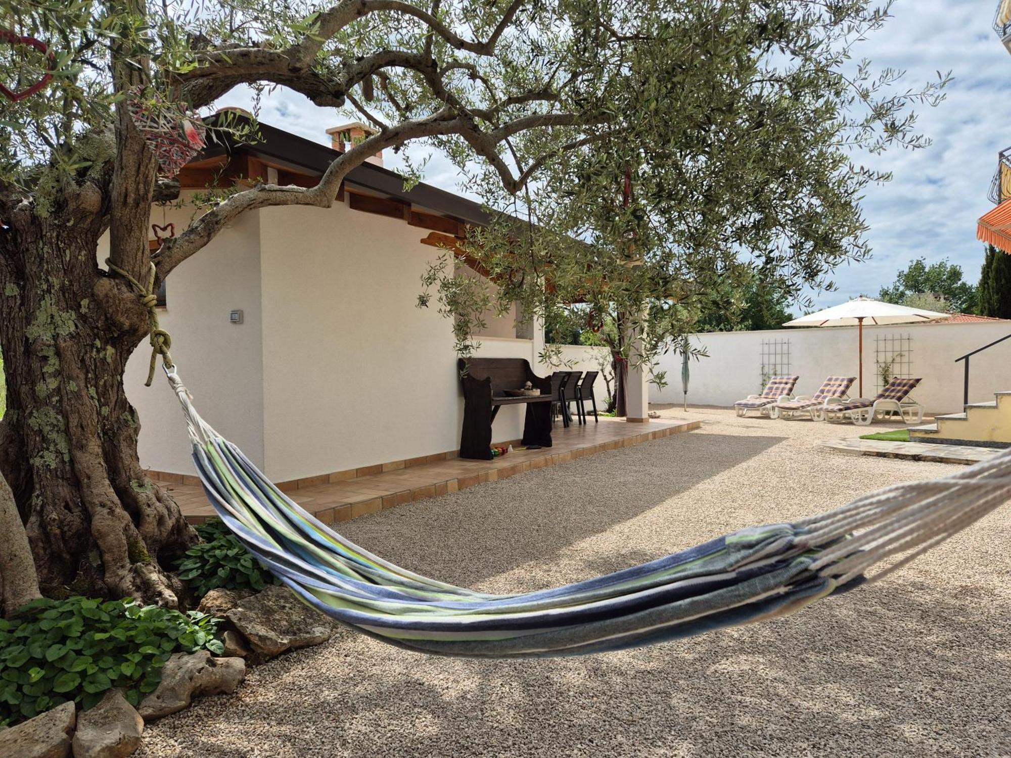 Apartment Vinja Porec - Privat Garden - Whirlpool Esterno foto
