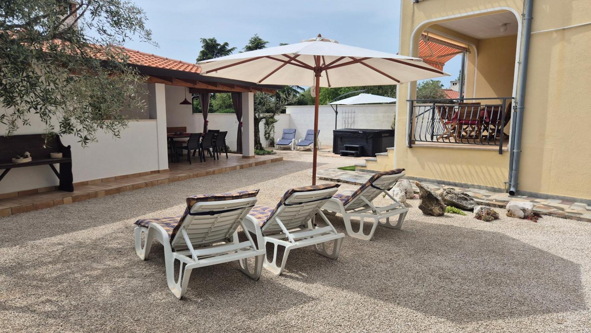 Apartment Vinja Porec - Privat Garden - Whirlpool Esterno foto