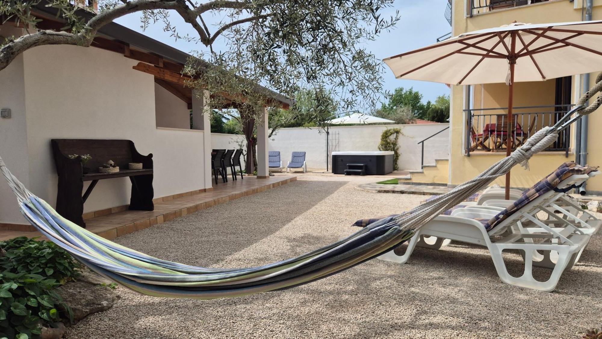 Apartment Vinja Porec - Privat Garden - Whirlpool Esterno foto